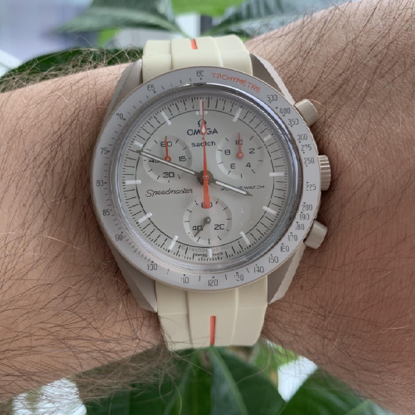 Omega Swatch MoonSwatch correa strap beige y naranja